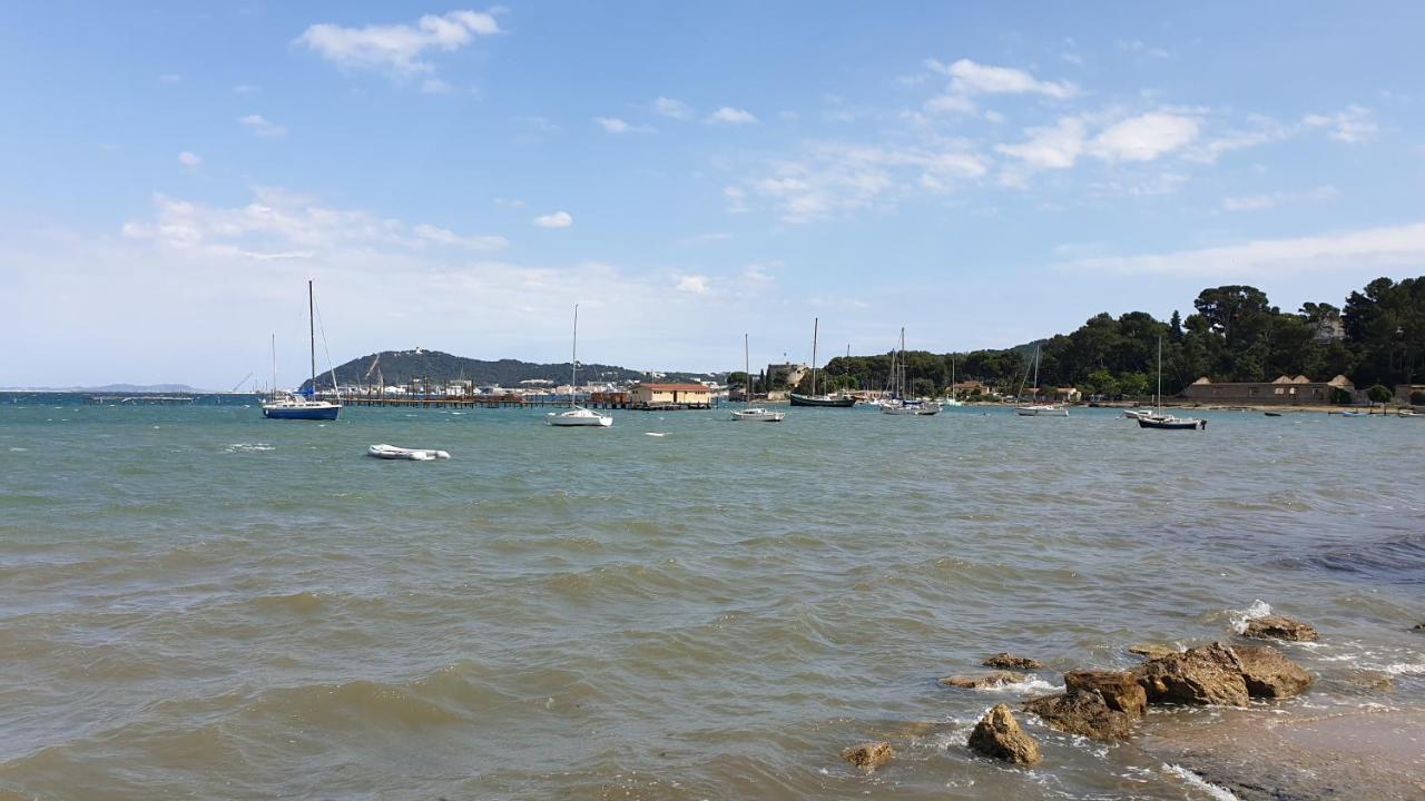 Appartement Moderne De 54 M, 2 Chambres La Seyne-sur-Mer Bagian luar foto