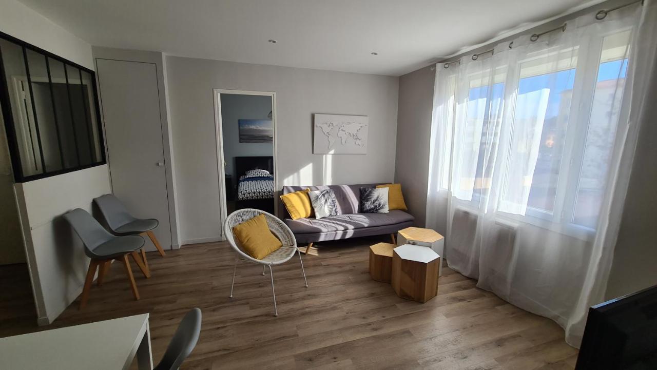 Appartement Moderne De 54 M, 2 Chambres La Seyne-sur-Mer Bagian luar foto
