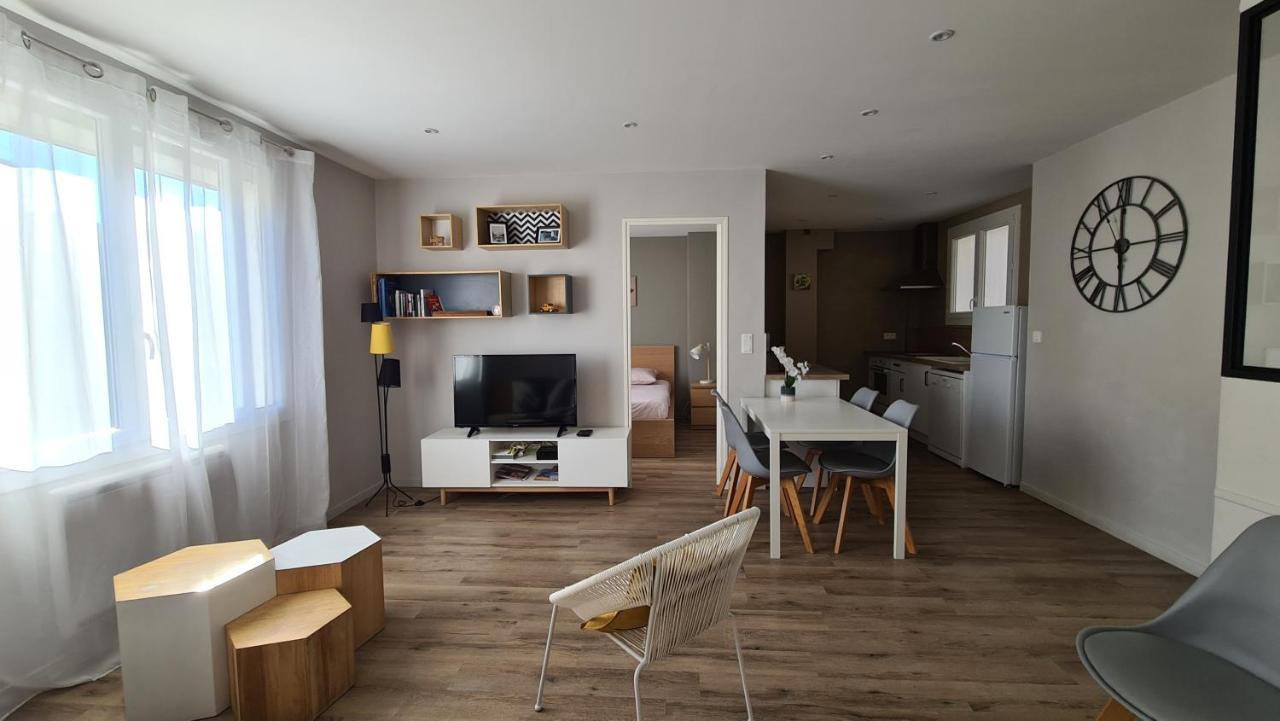 Appartement Moderne De 54 M, 2 Chambres La Seyne-sur-Mer Bagian luar foto