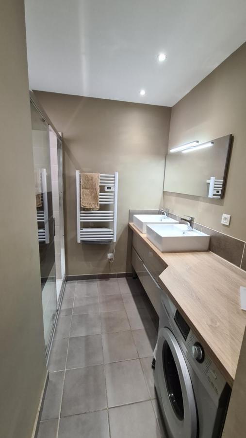 Appartement Moderne De 54 M, 2 Chambres La Seyne-sur-Mer Bagian luar foto