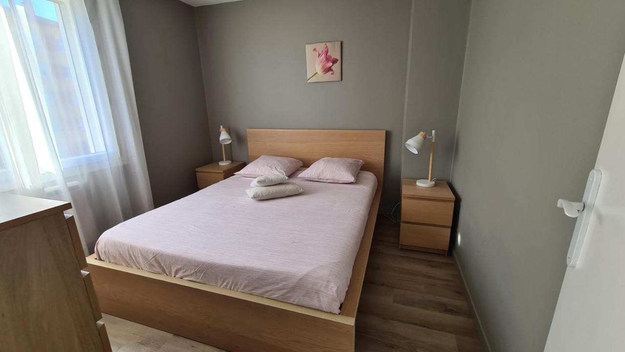 Appartement Moderne De 54 M, 2 Chambres La Seyne-sur-Mer Bagian luar foto