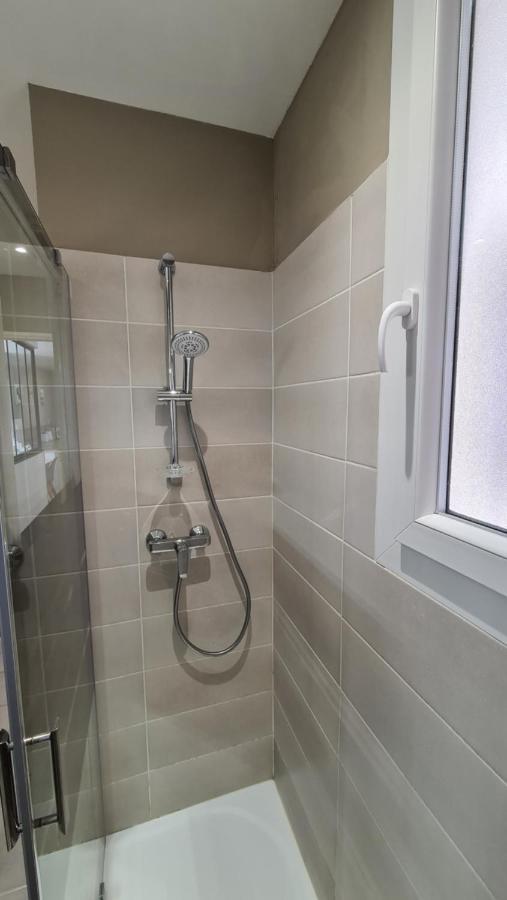 Appartement Moderne De 54 M, 2 Chambres La Seyne-sur-Mer Bagian luar foto